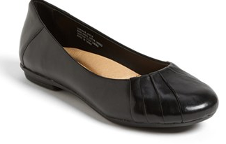 Earth Shoes for Women | Below Suggested Retail Price